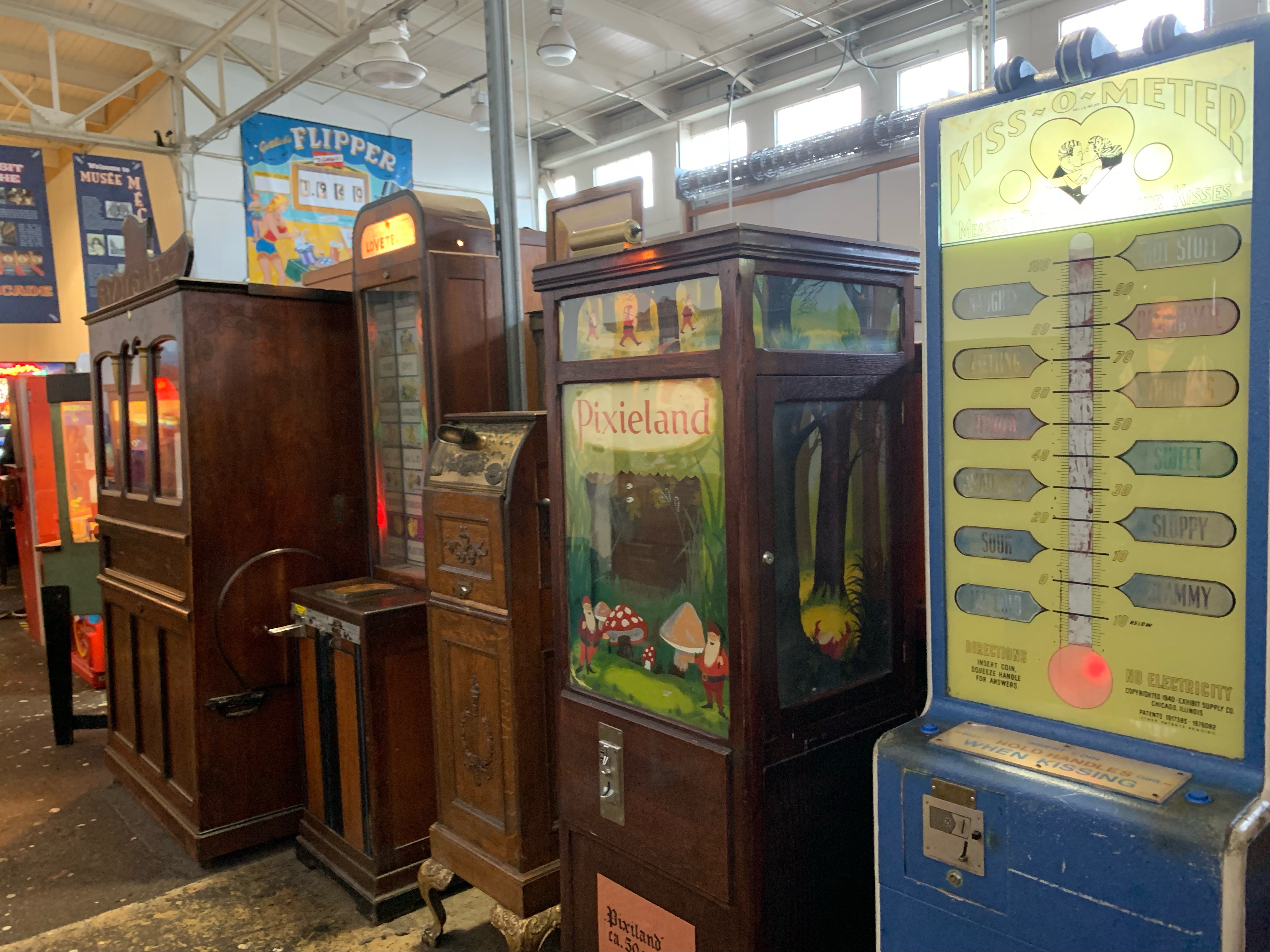 penny arcades at the musee mecanique in san francisco